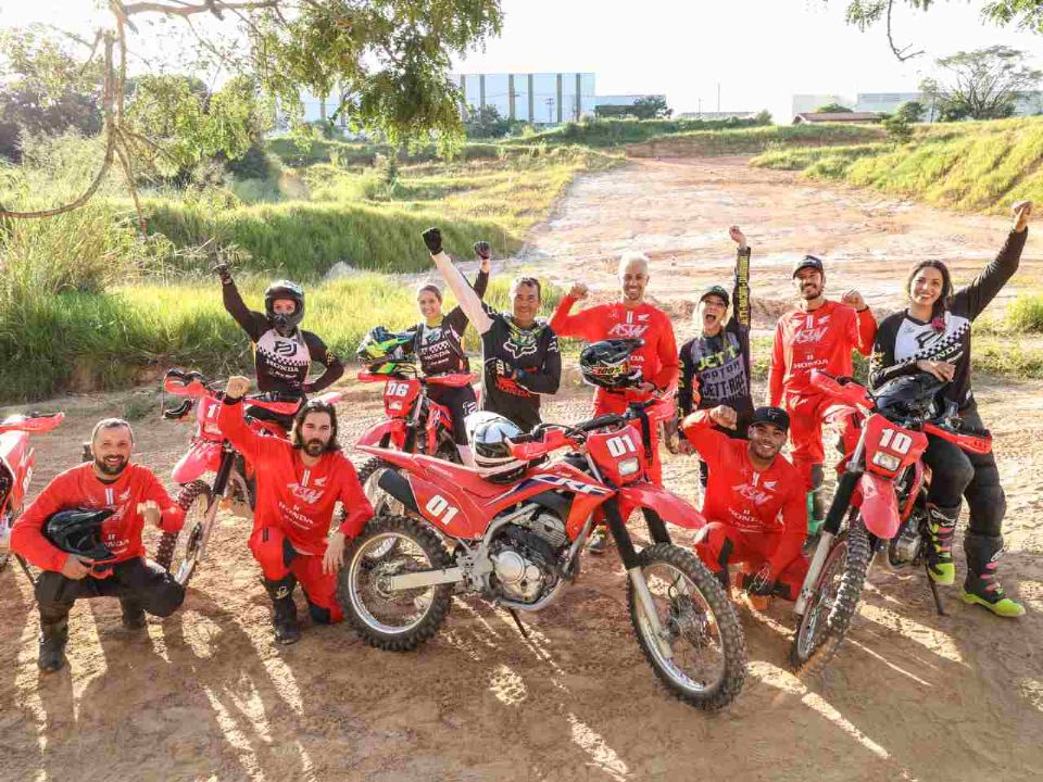 Turma de formação no CETH da Honda em maio de 2023